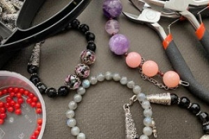 Часы и украшения